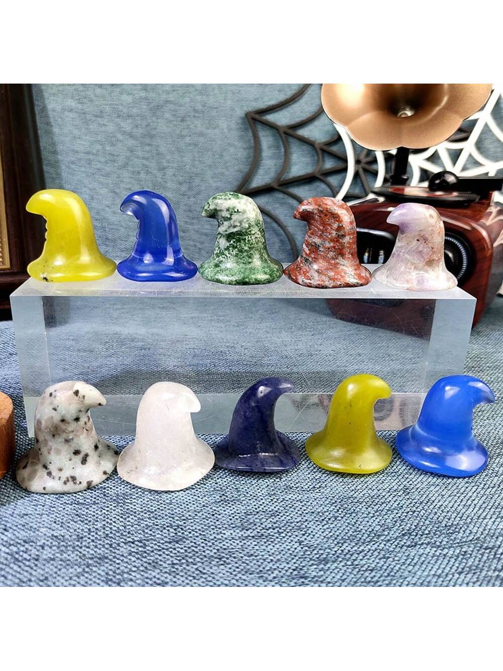 1PC Natural Polished Crystal Witch Hat Carving Random Color Healing Reiki Stone Amethyst Opal Wizard Hat Handcrafts Halloween Gifts