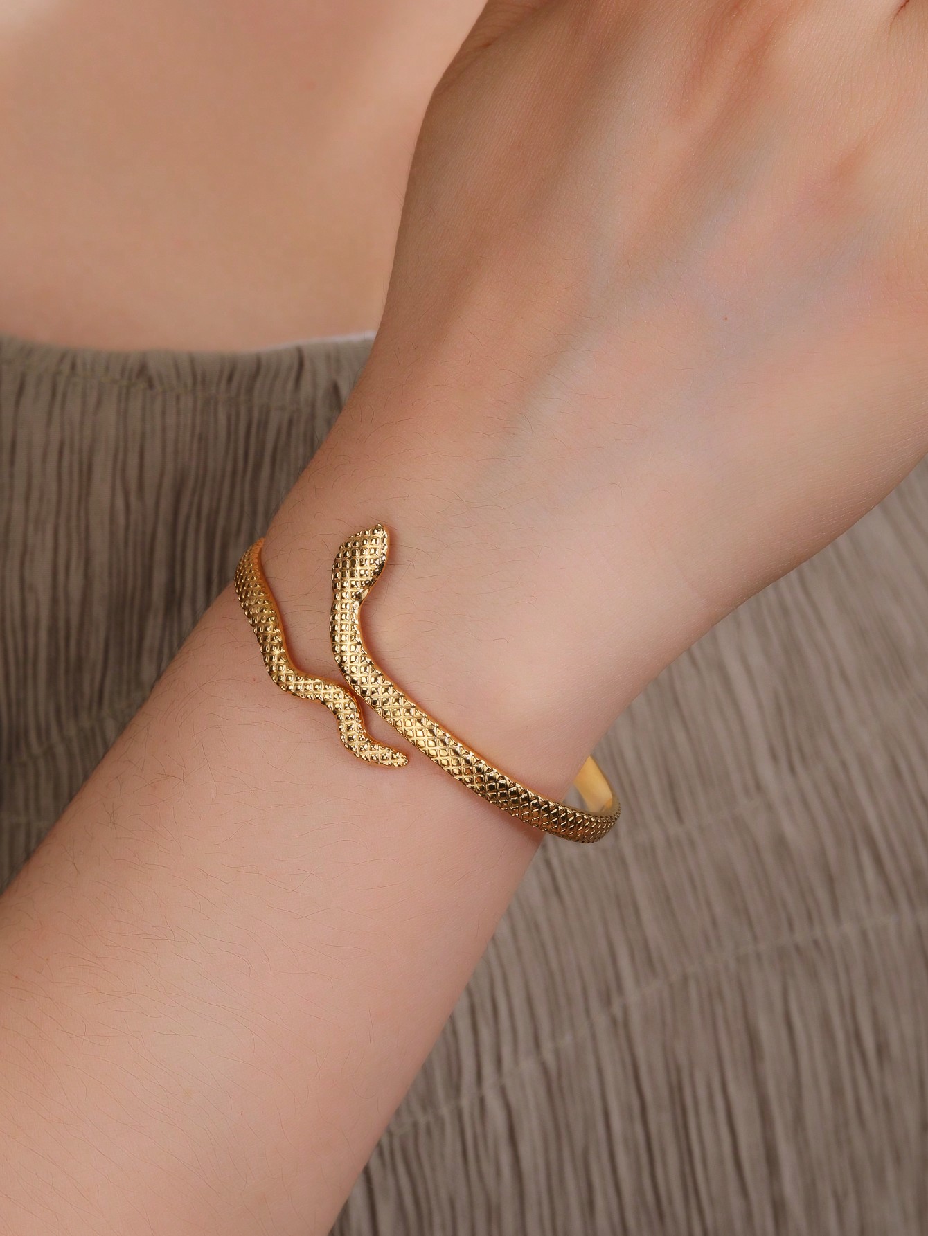 1 Piece Stainless Steel Adjustable Metal Snake Bracelet