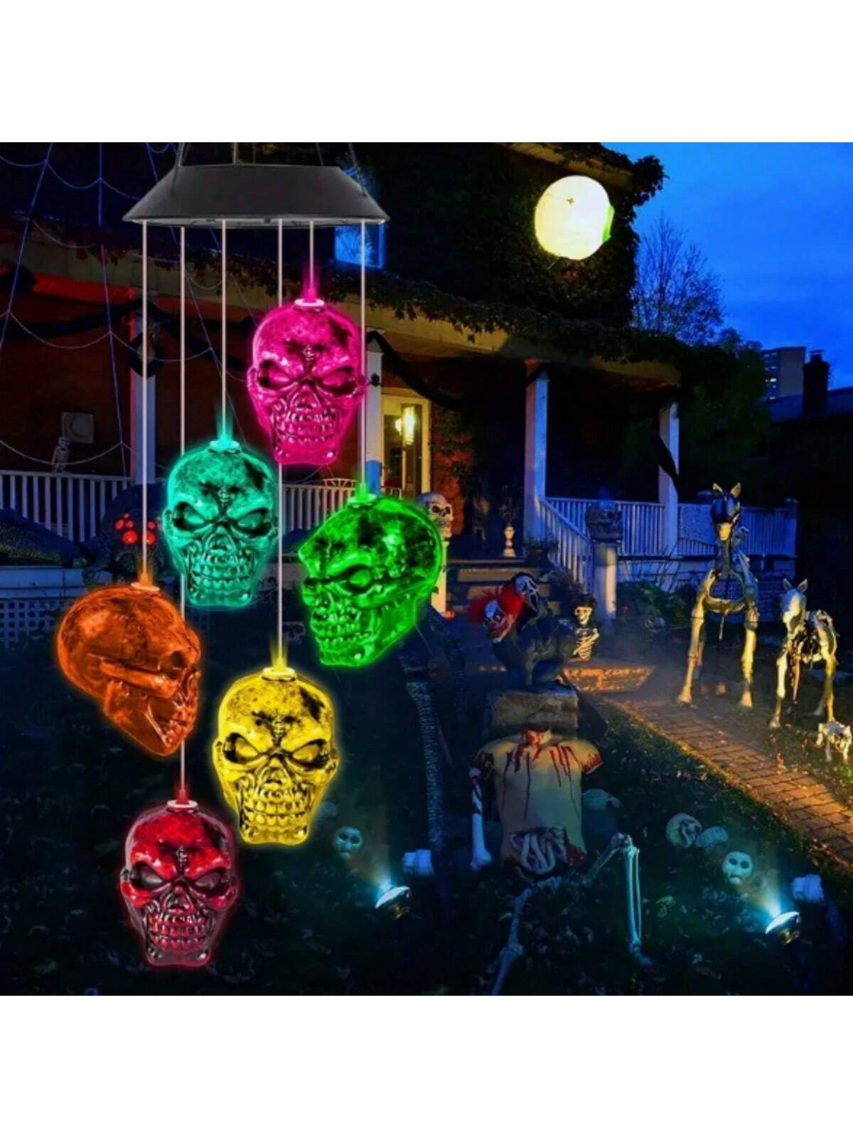 1PC Solar Powered Skull Head Wind Chime Lights With 6 LED Color Changing Hanging Lamp Outdoor Decorations Garden Light Suitable For Halloween Theme Haunted Party Garden Yard Bar Decoration